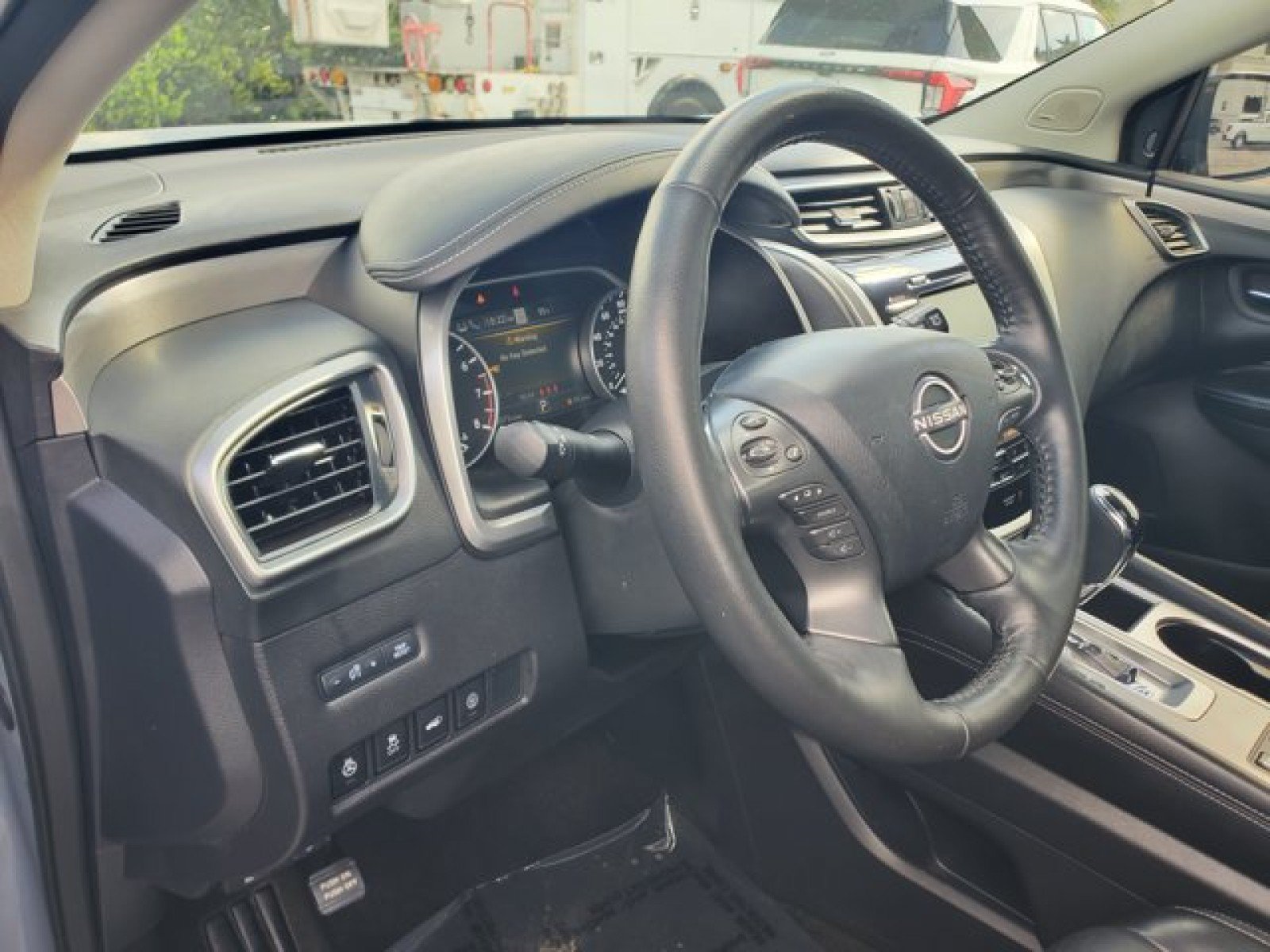 Used 2023 Nissan Murano SL w/ SL Moonroof Package FWD image 10
