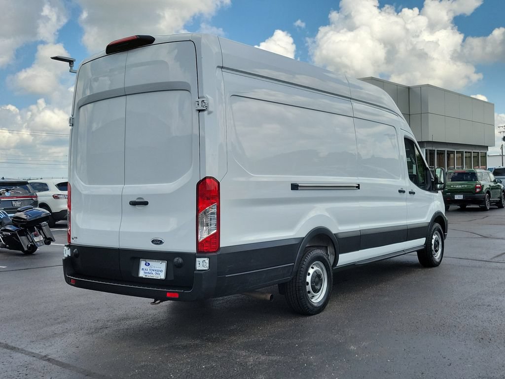 Certified 2025 Ford Transit 250 148 High Roof Extended RWD image 4