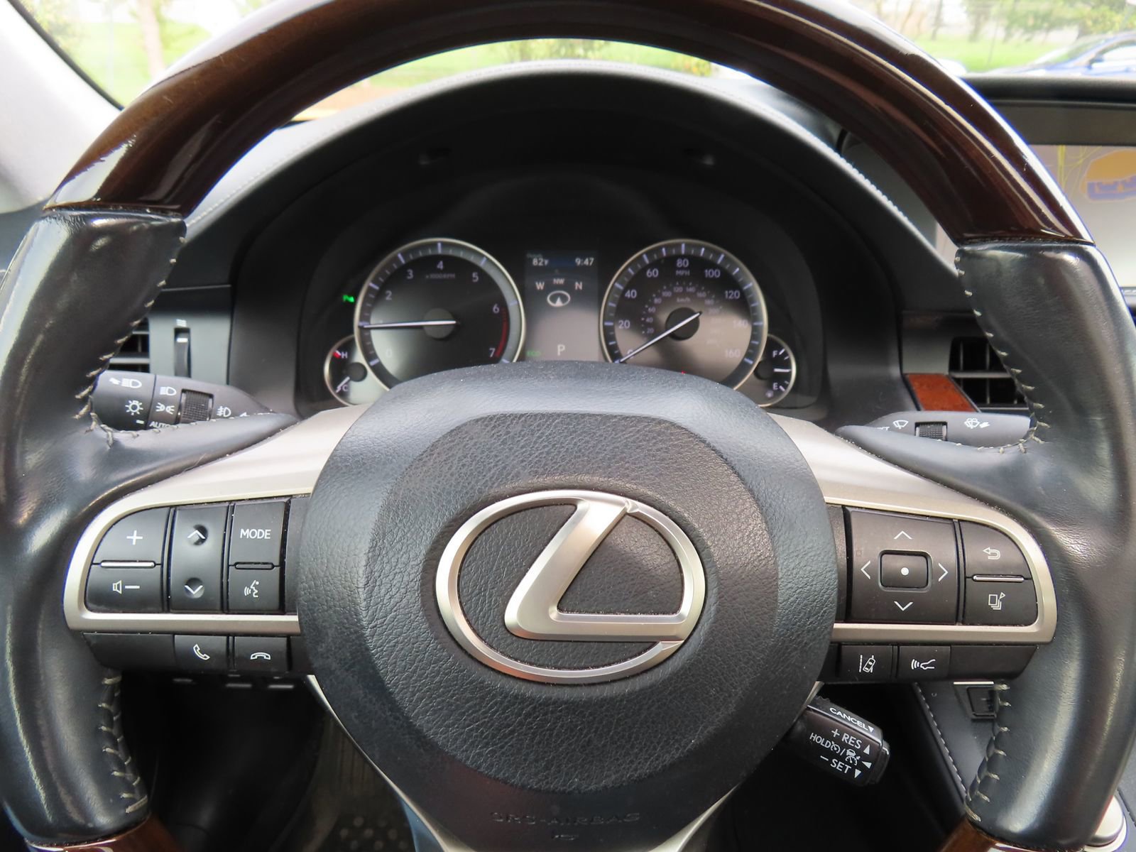 Used 2017 Lexus ES 350 w/ Luxury Package FWD image 18