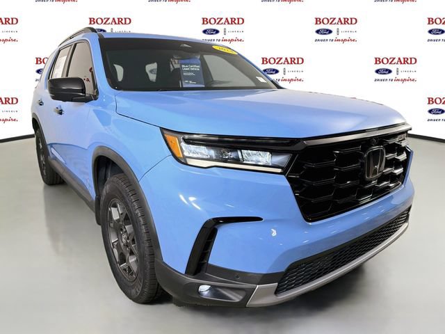 Used 2024 Honda Pilot TrailSport image 1