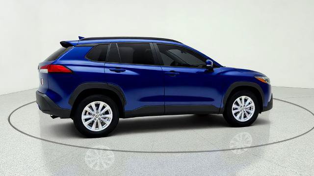 Used 2023 Toyota Corolla Cross LE FWD image 8