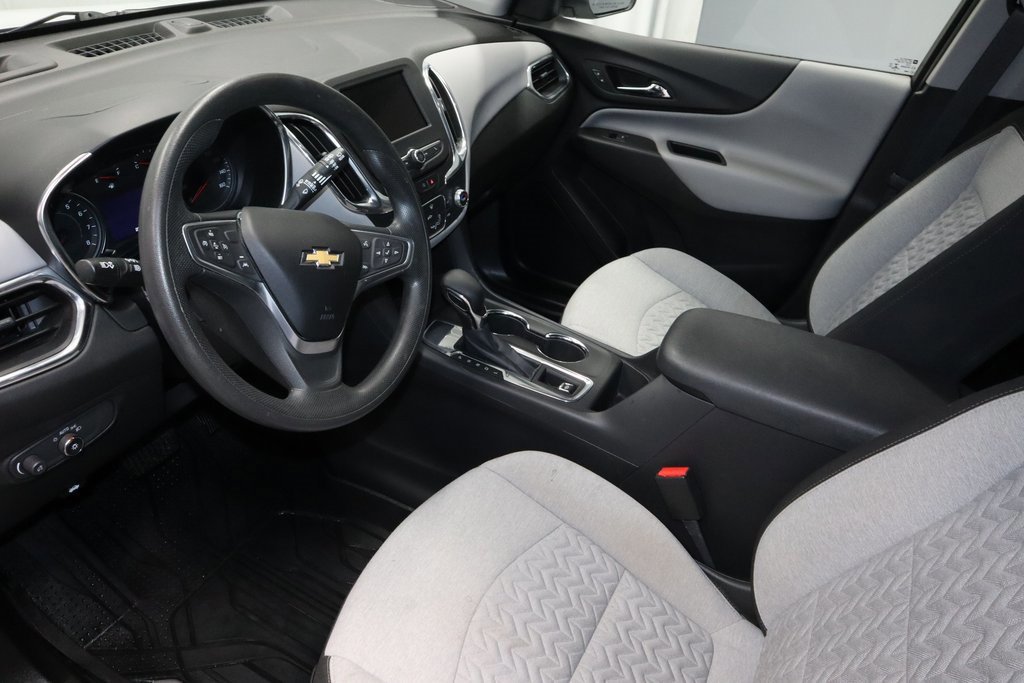 Used 2022 Chevrolet Equinox LS w/ LS Convenience Package image 24