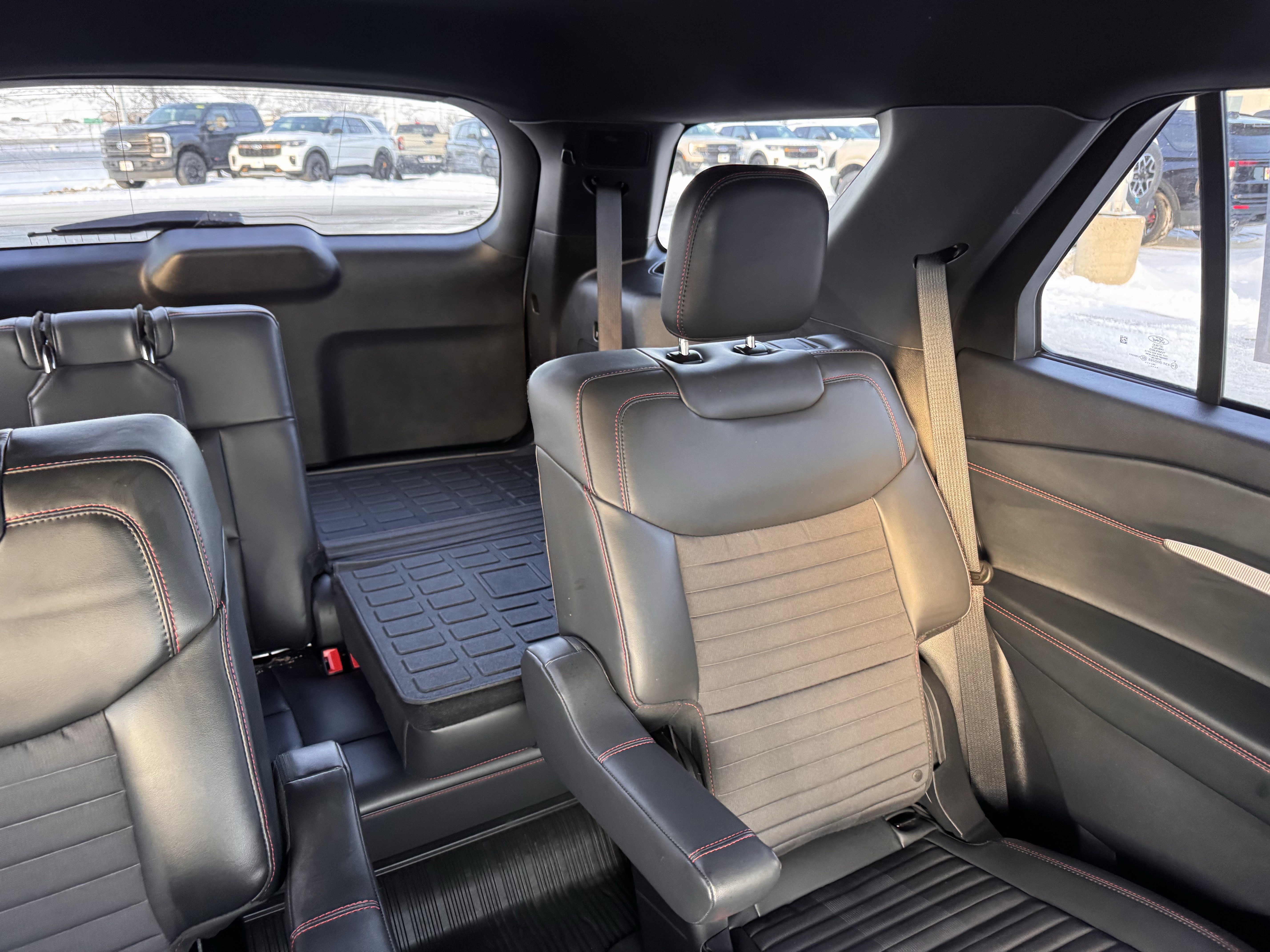 Certified 2025 Ford Explorer ST-Line image 14