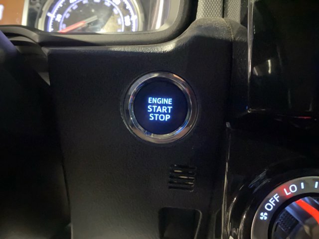 Used 2021 Toyota 4Runner TRD Off-Road Premium w/ Moonroof Package AWD/4WD image 30