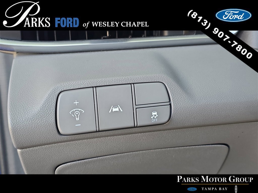 Used 2023 Hyundai Elantra SEL image 24