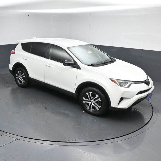 Used 2018 Toyota RAV4 LE w/ All Weather Liner Package AWD/4WD image 21