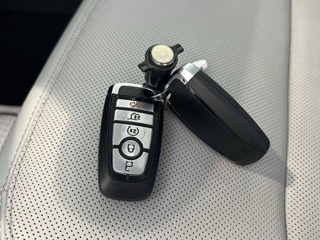 Certified 2025 Ford Expedition Platinum w/ Driver's Package AWD/4WD image 32