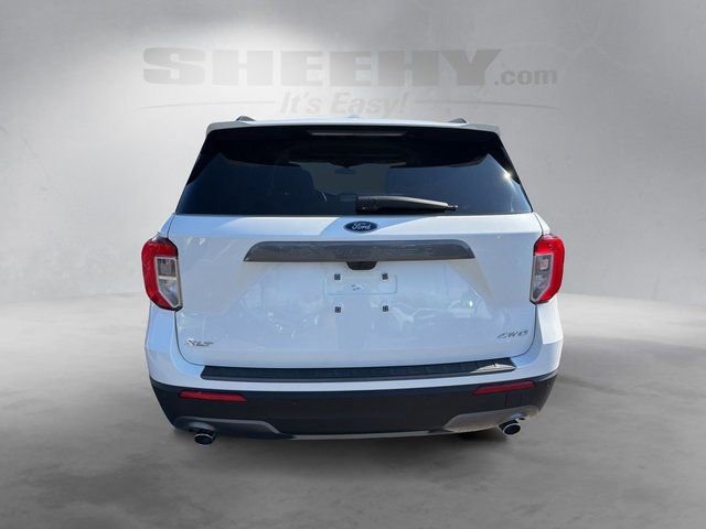 Certified 2023 Ford Explorer XLT w/ Equipment Group 202A image 3