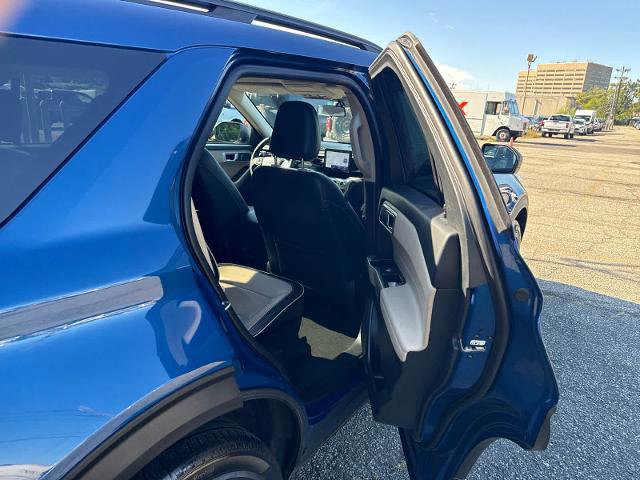 Certified 2022 Ford Explorer XLT image 10