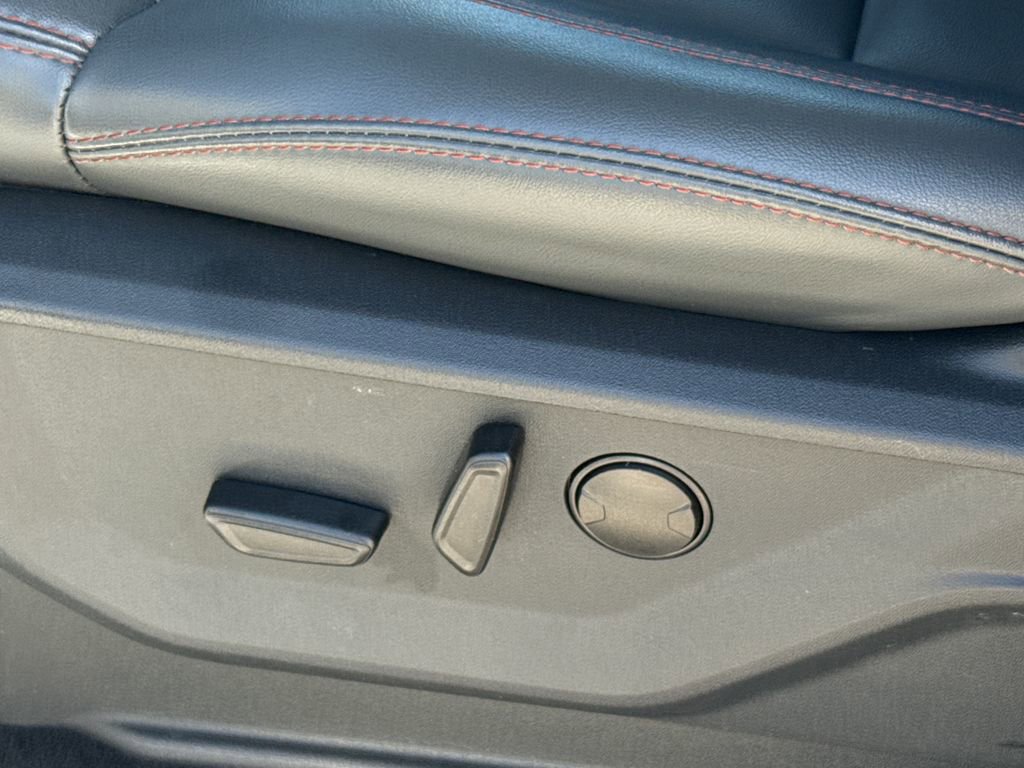 Certified 2025 Ford Expedition Active image 27