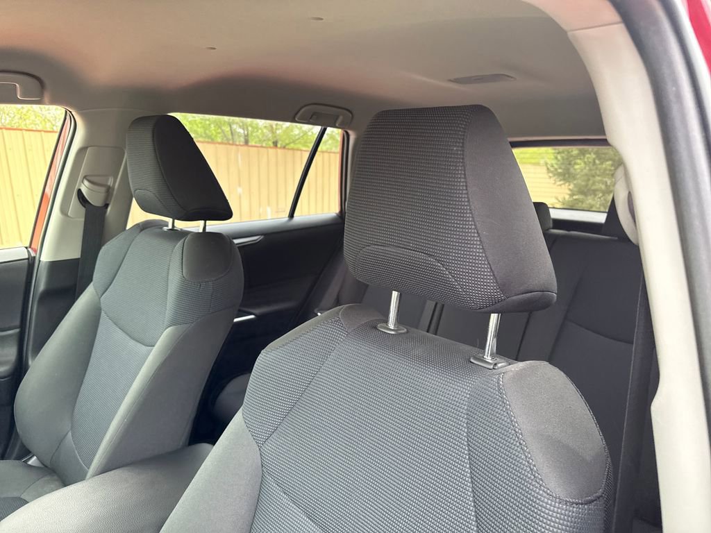 Used 2024 Toyota RAV4 LE image 12