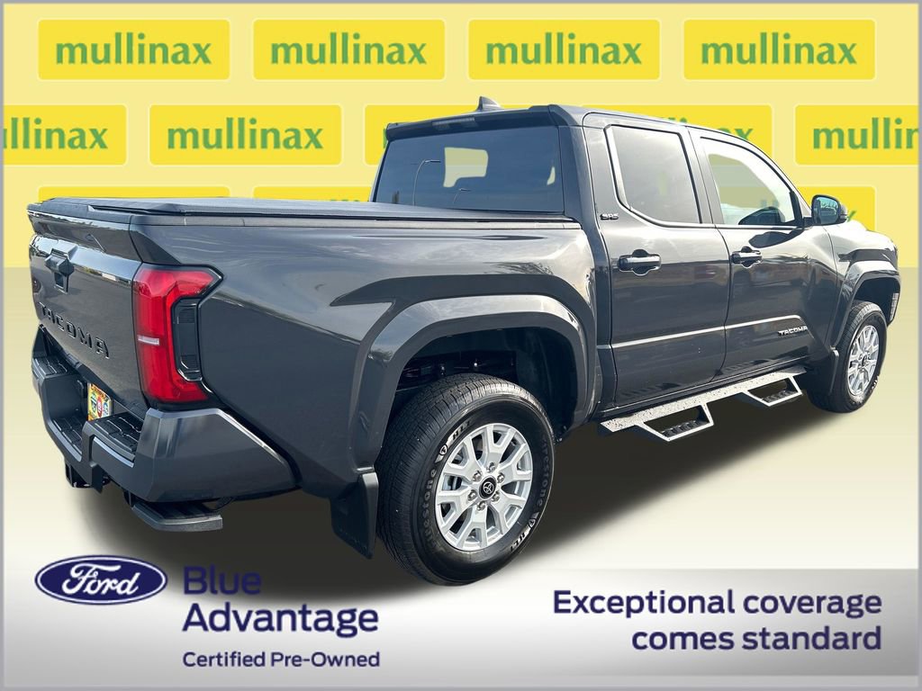 Used 2025 Toyota Tacoma SR5 AWD/4WD image 3