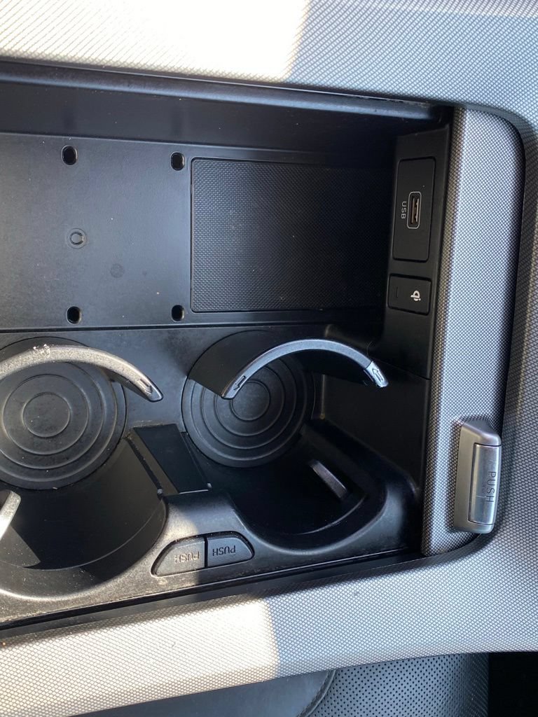 Used 2022 Hyundai Palisade Limited FWD image 19