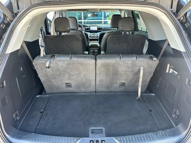 Certified 2022 Ford Explorer XLT w/ Equipment Group 202A RWD image 17