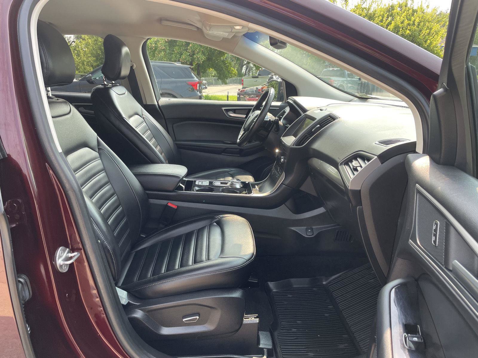 Certified 2019 Ford Edge SEL w/ Equipment Group 201A AWD/4WD image 19