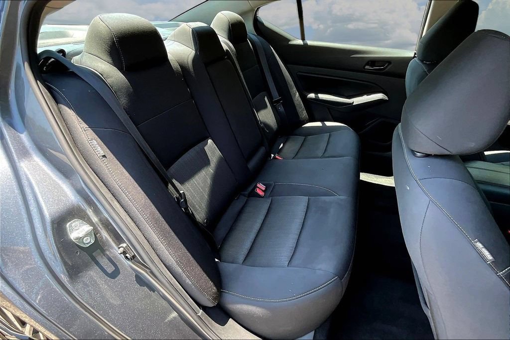 Used 2024 Nissan Altima 2.5 SV FWD image 27