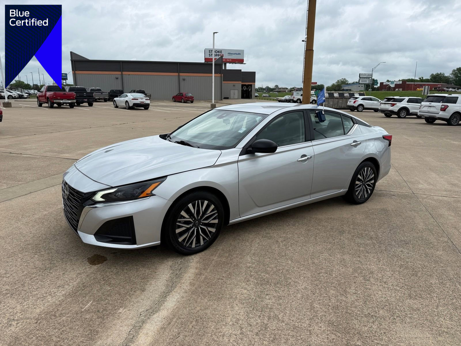 Used 2025 Nissan Altima 2.5 SV