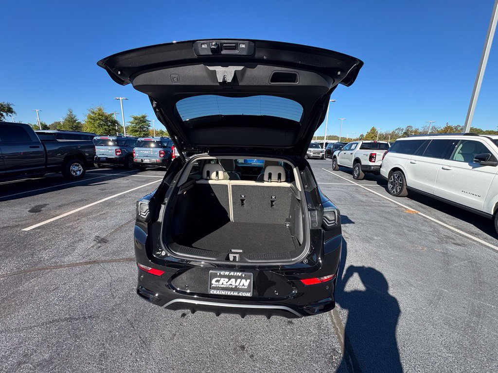 Used 2024 Buick Encore GX Avenir w/ Avenir Technology Package FWD image 29
