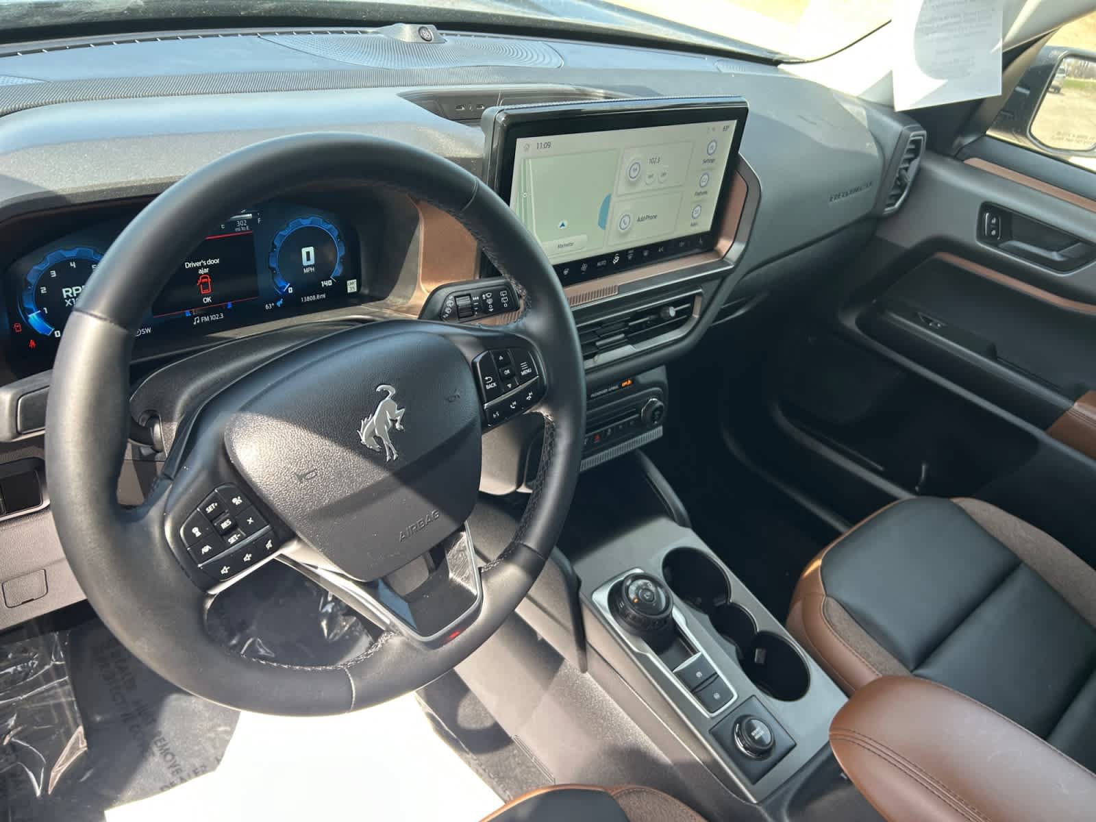 Certified 2025 Ford Bronco Sport Outer Banks w/ Outer Banks Tech Package+ AWD/4WD image 11