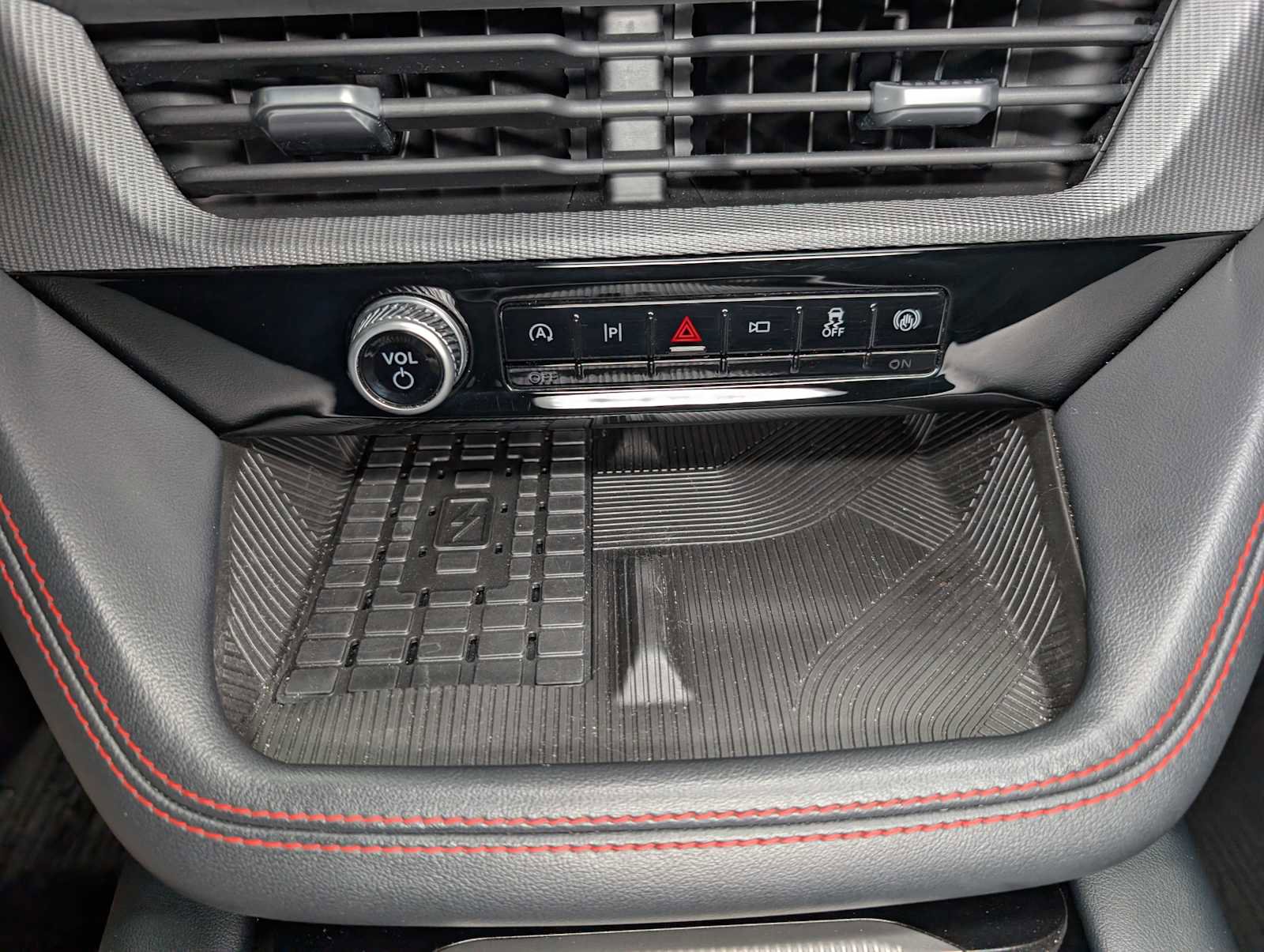 Certified 2025 Ford Explorer ST AWD/4WD image 34