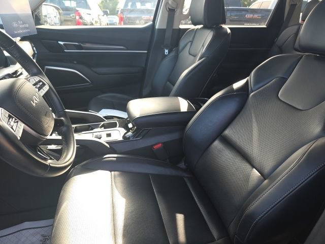 Used 2024 Kia Telluride LX FWD image 16