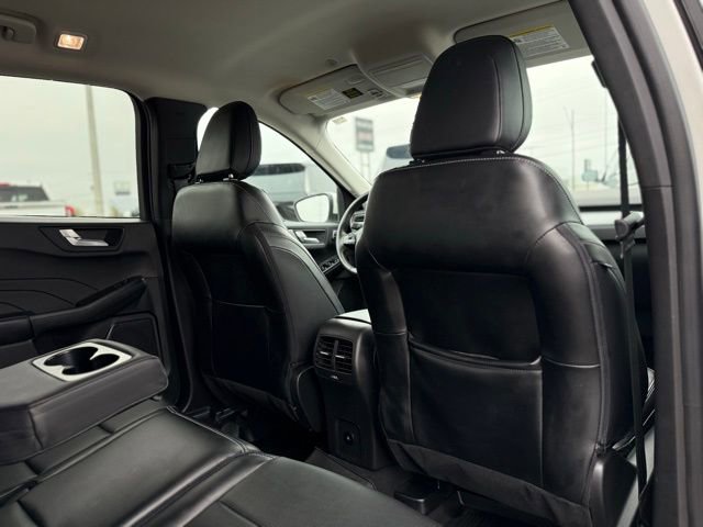 Certified 2023 Ford Escape Platinum AWD/4WD image 22