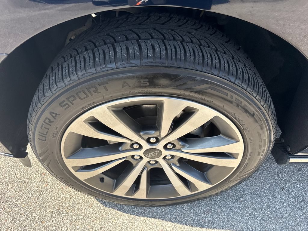 Certified 2021 Ford Expedition Max Platinum RWD image 13
