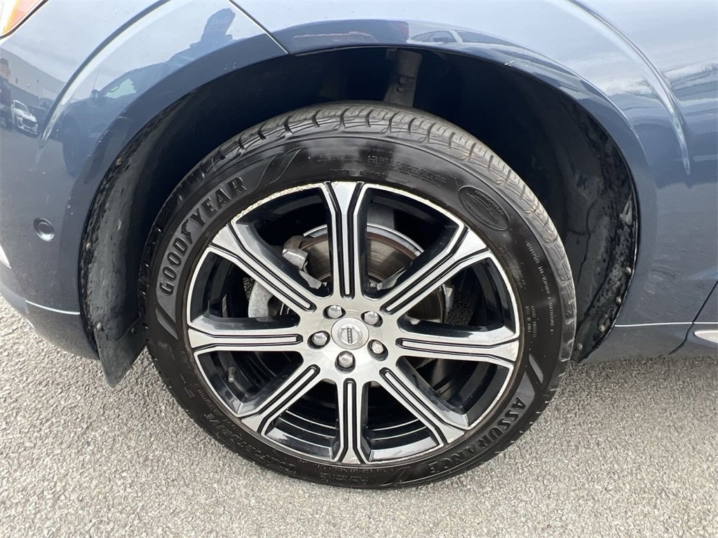 Used 2019 Volvo XC60 T5 Inscription w/ Protection Package Premier image 12