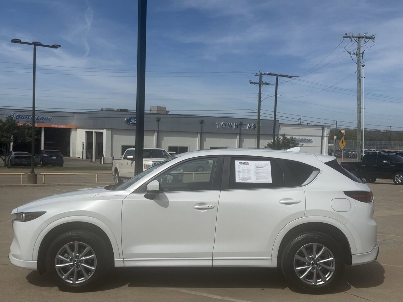 Used 2024 MAZDA CX-5 AWD 2.5 S w/ Preferred Package image 3