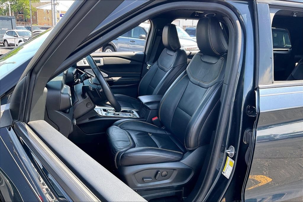 Certified 2024 Ford Explorer ST w/ Equipment Group 401A AWD/4WD image 24