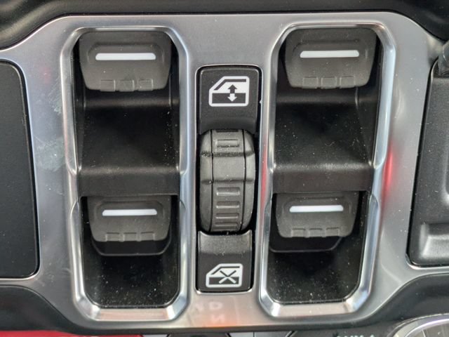 Used 2024 Jeep Wrangler Unlimited Rubicon w/ Technology Group AWD/4WD image 24