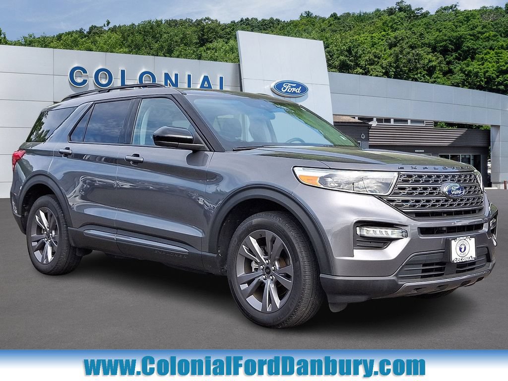 Certified 2022 Ford Explorer XLT w/ Equipment Group 202A AWD/4WD image 1
