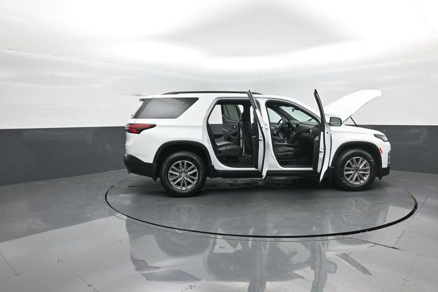 Used 2023 Chevrolet Traverse LT w/ LPO, Floor Liner Package image 43