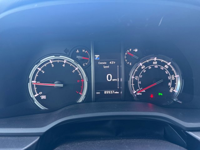 Used 2023 Toyota 4Runner Limited AWD/4WD image 11