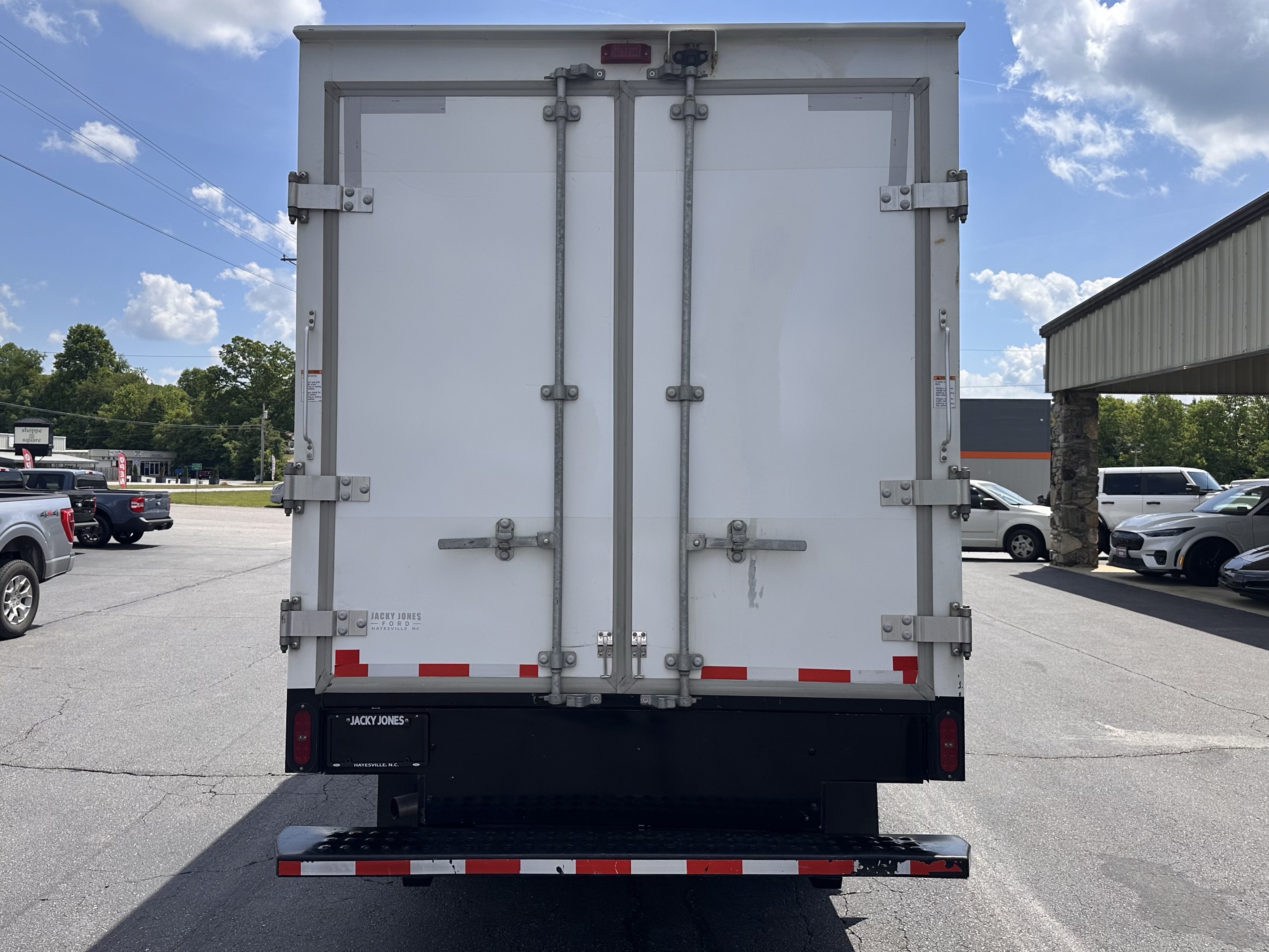 Used 2022 Chevrolet Express 3500 w/ Power Convenience Package RWD image 6