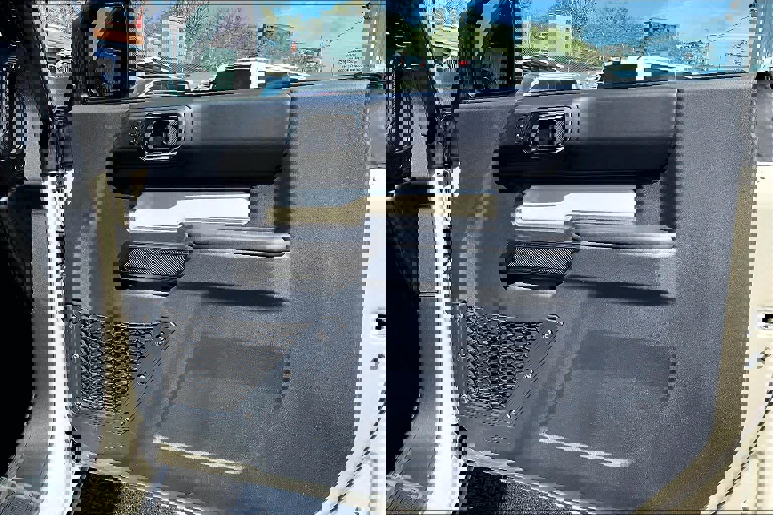 Certified 2025 Ford Bronco Badlands image 24