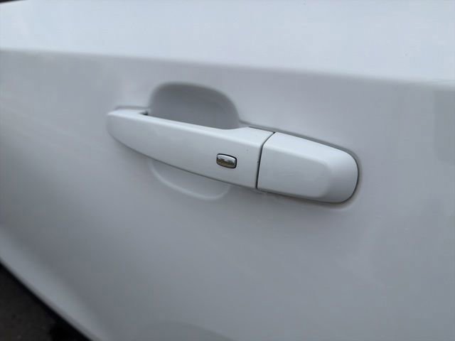 Used 2022 GMC Terrain SLT image 15