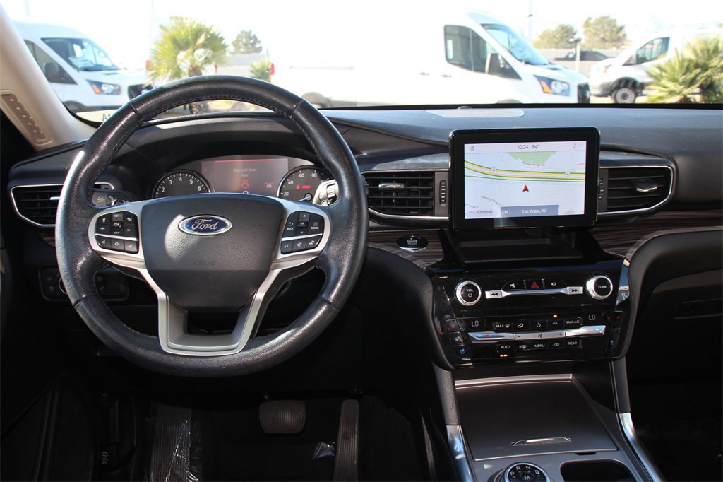 Certified 2021 Ford Explorer Limited w/ Hybrid Equipment Group 310A image 17
