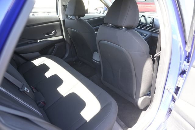 Used 2021 Hyundai Elantra SEL w/ Convenience Package image 14