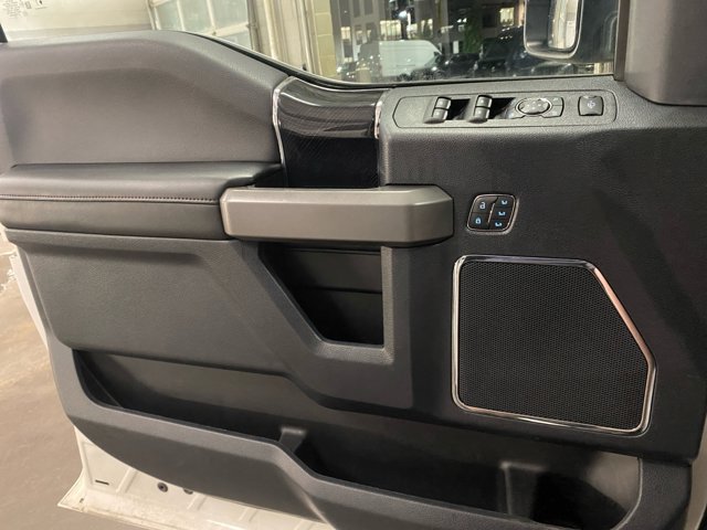 Certified 2022 Ford F350 Platinum w/ Tremor Off-Road Package AWD/4WD image 13