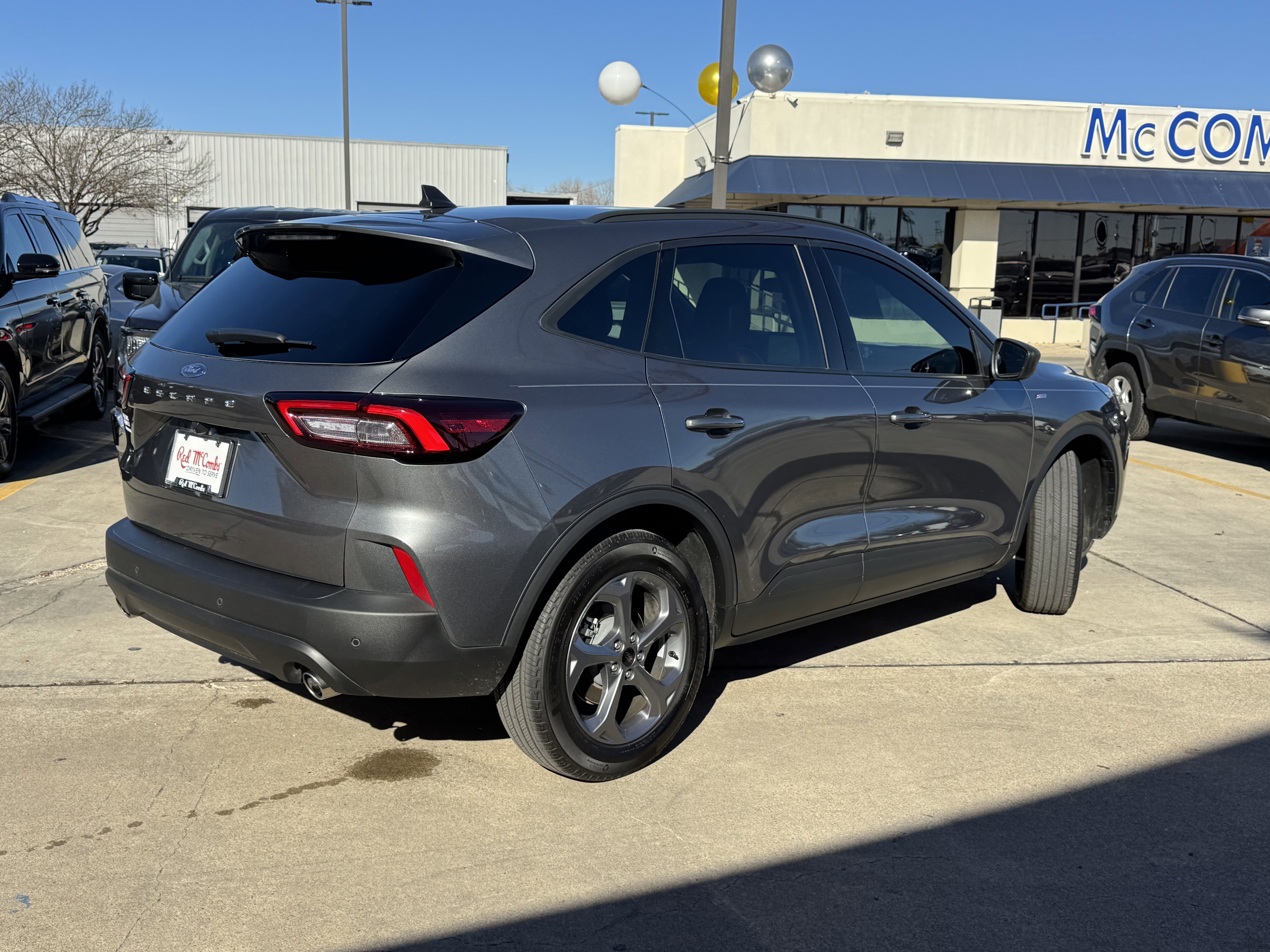 Certified 2025 Ford Escape ST-Line w/ Tech Pack #1 image 4