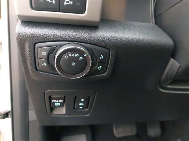 Certified 2019 Ford F150 Lariat w/ Equipment Group 502A Luxury image 25