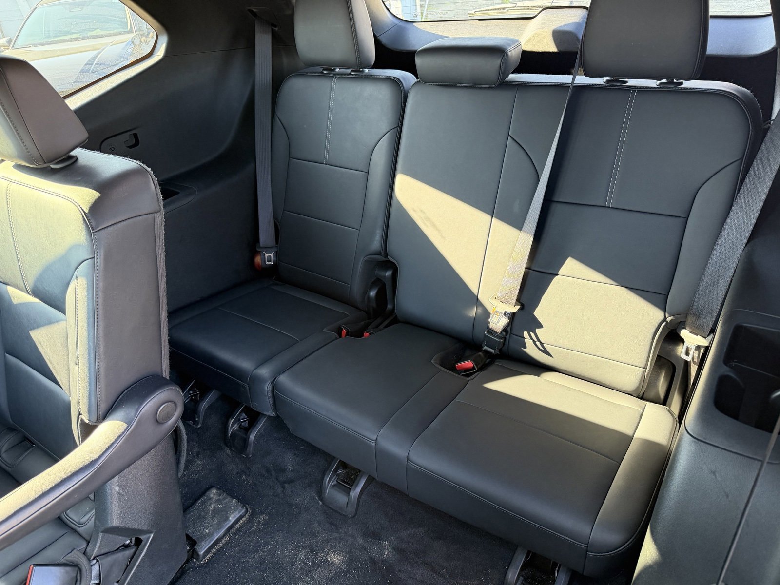 Used 2024 GMC Acadia Elevation image 13