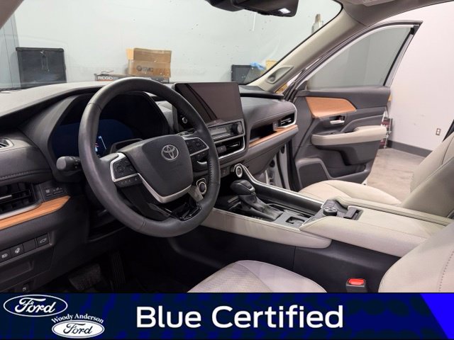 Used 2026 Toyota Grand Highlander AWD image 9