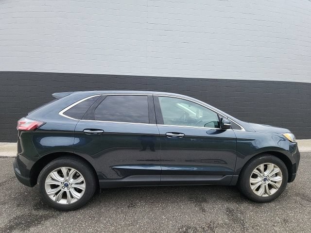 Certified 2022 Ford Edge Titanium w/ Class II Trailer Tow Package AWD/4WD image 7