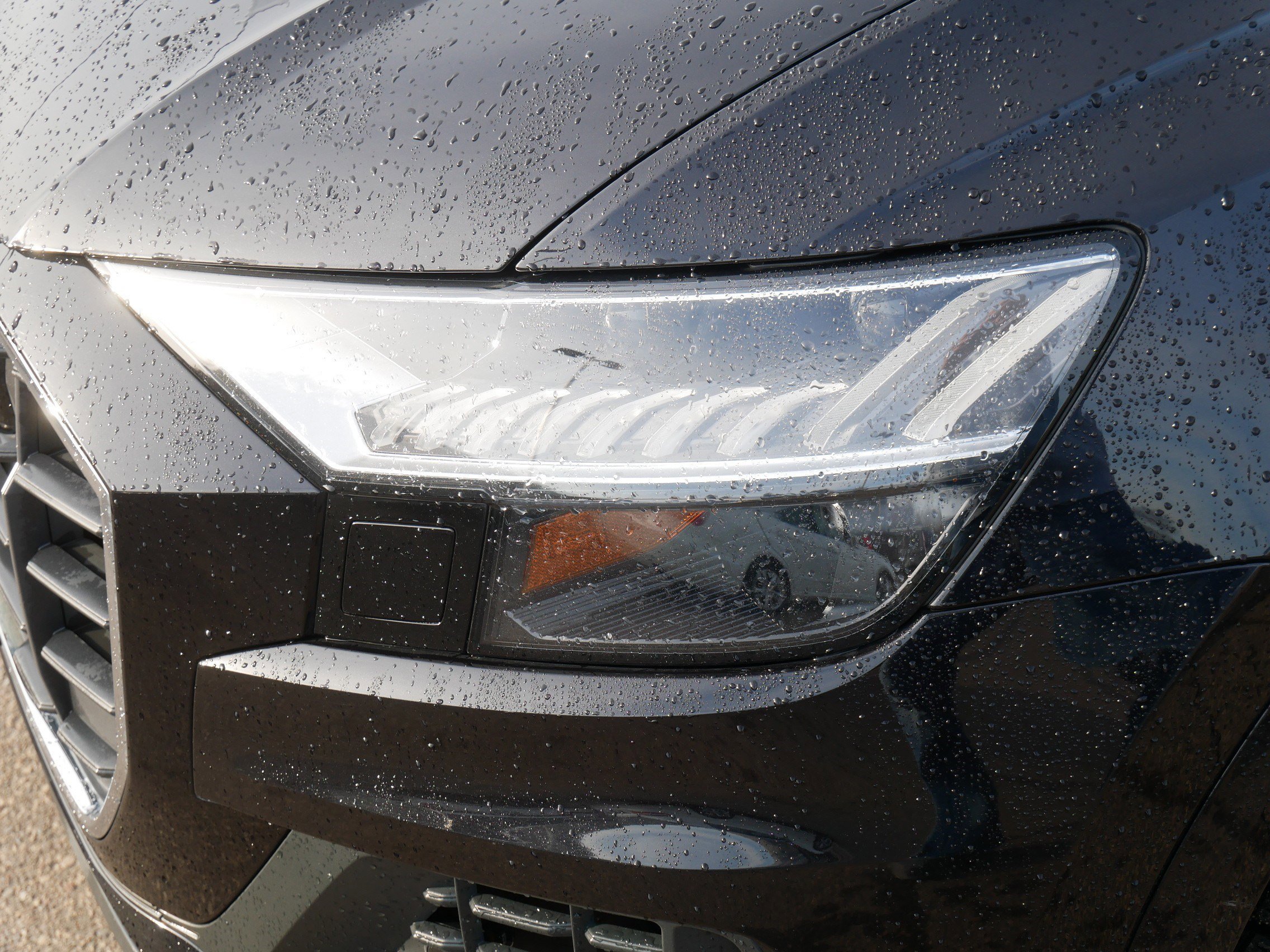 Used 2019 Audi Q8 Prestige image 16