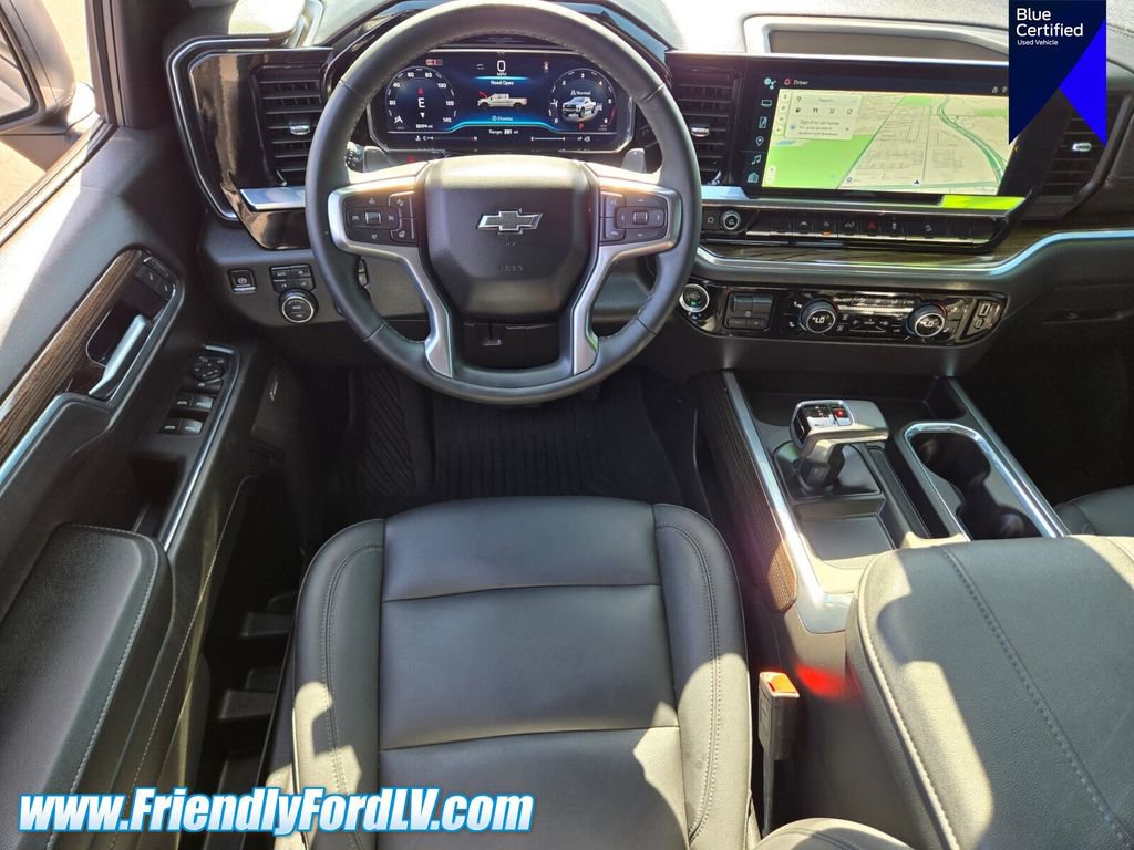 Used 2025 Chevrolet Silverado 1500 LT Trail Boss w/ Convenience Package II AWD/4WD image 11