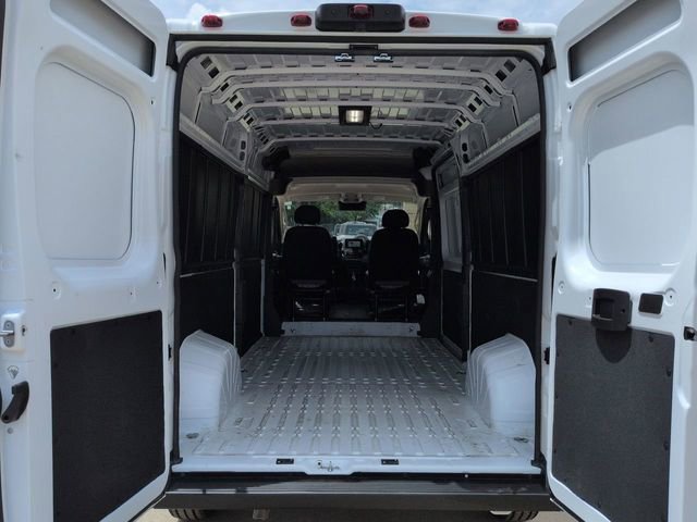 Used 2026 RAM ProMaster 2500 w/ Convenience Group FWD image 16