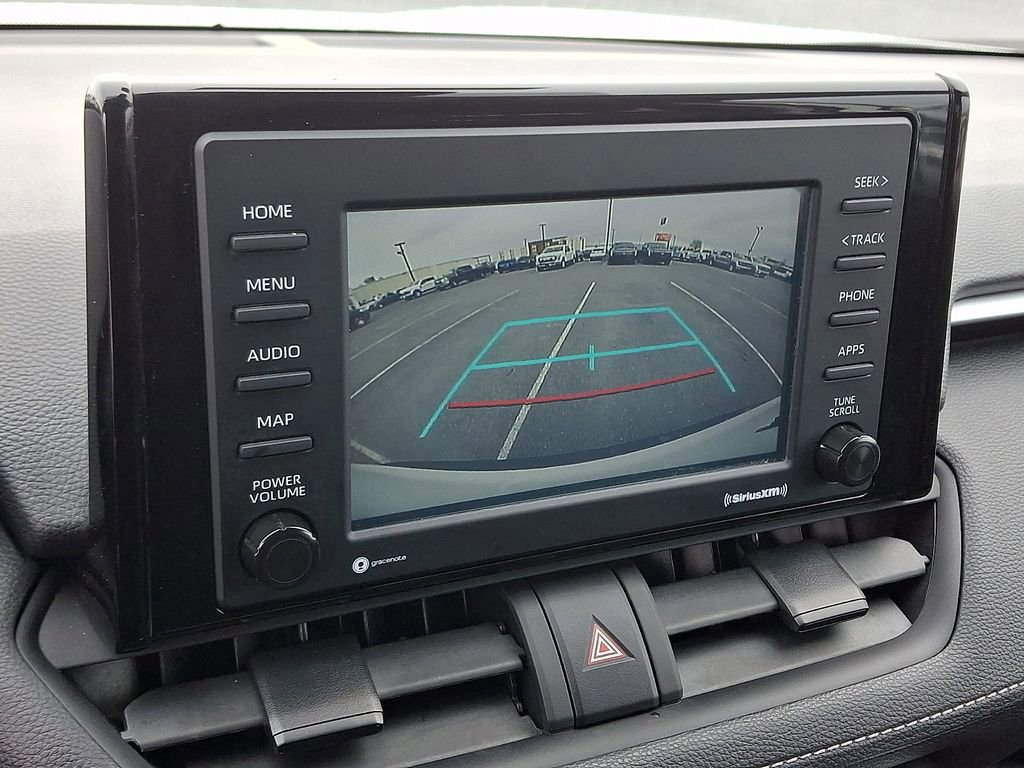 Used 2021 Toyota RAV4 LE image 18