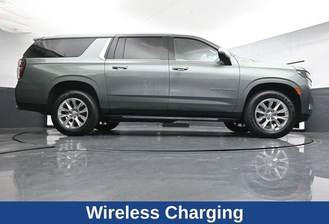 Used 2023 Chevrolet Suburban Premier AWD/4WD image 45